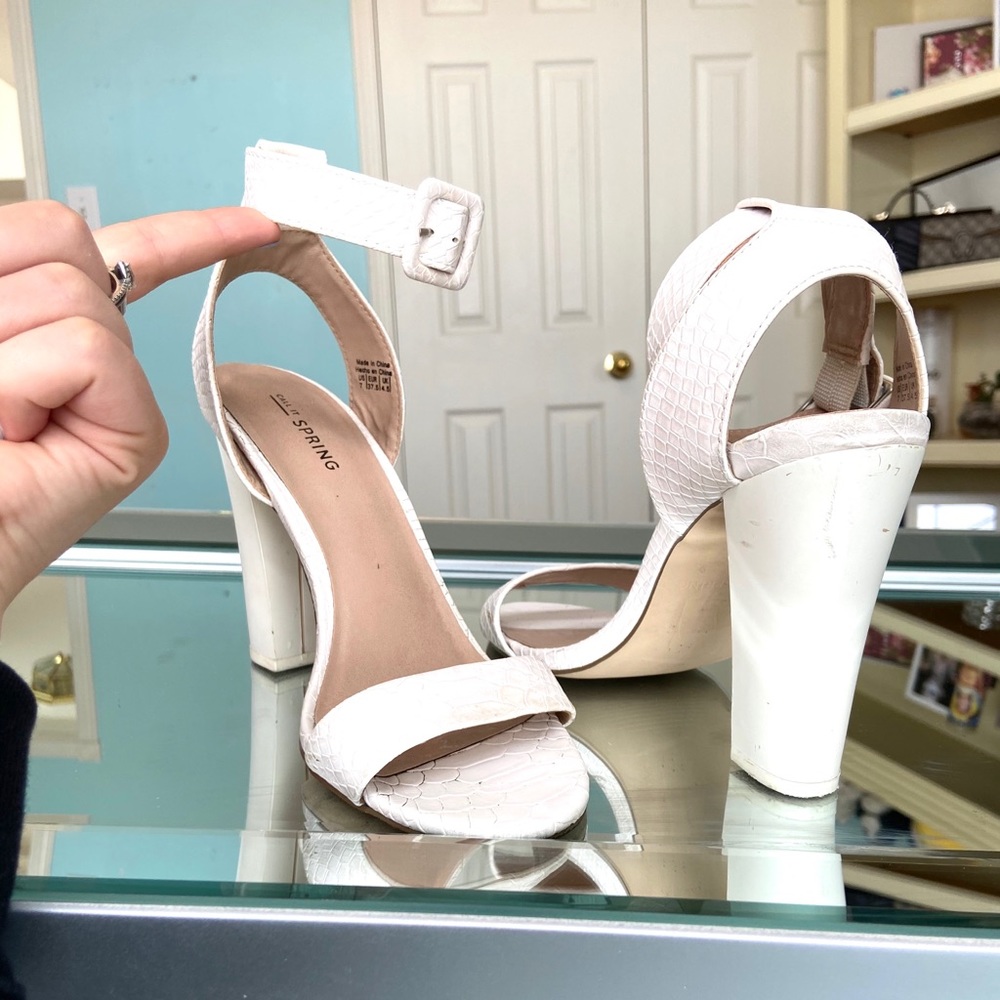 White Snake Pattern Heel